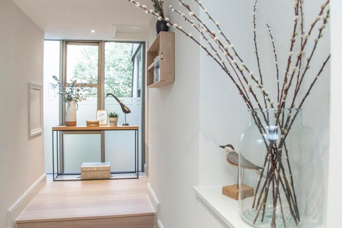 Stylish Wood Street Apartment Bath Exterior foto